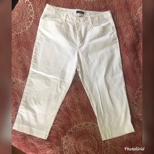 Women’s Chaps White Capris